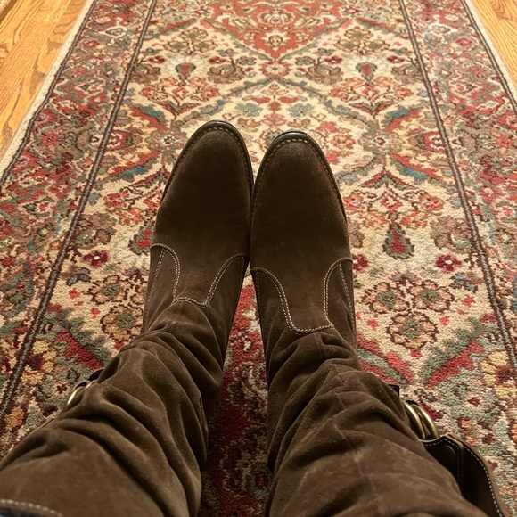 Coach brown Suede and leather 3 inch heel boots size 8.5 - Picture 13 of 14